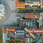 In With Free Parking Apartment
