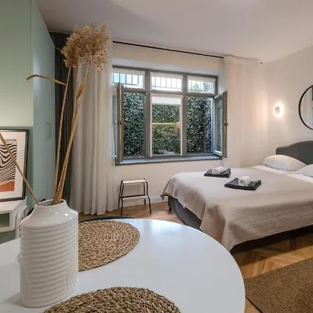 In With Free Parking *